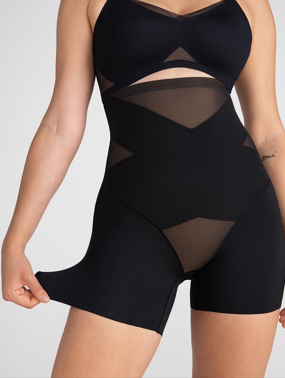 NWT Honeylove SuperPower Girl-Short Runway Shape Black Nude Straps Women's 3X